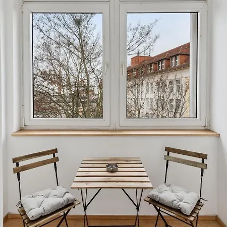 アパート Fuer 13 Gaeste, 5 Schlafzimmer, 2 Baeder, 2 Loggia's, Zentrum Ost *